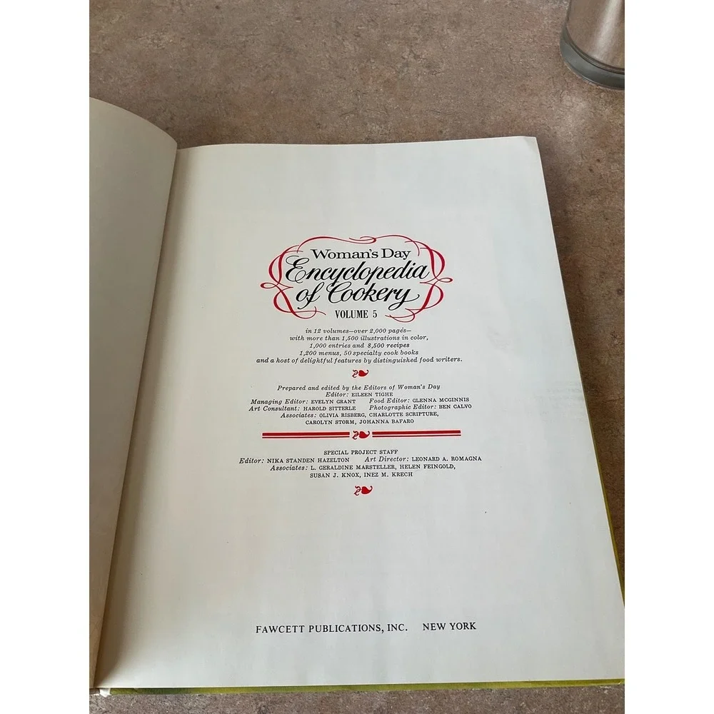 Woman's Day Encyclopedia of Cookery Volume 5 Hardcover‎ Vintage Cookbook 1966